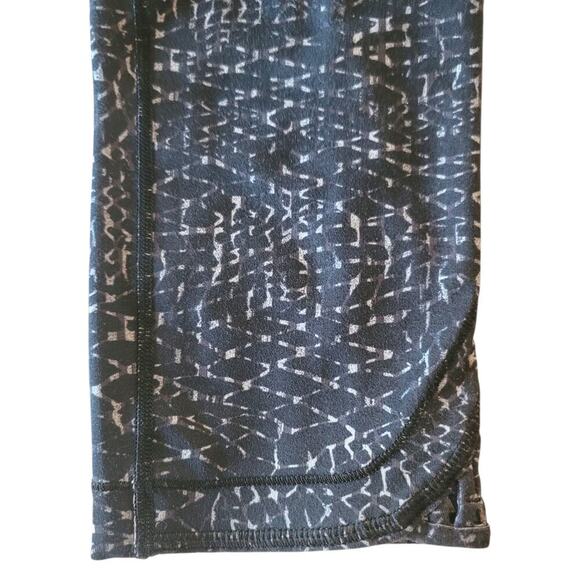 Lululemon True Self Crop II Samba Snake Battleship Black Leggings,  Yoga Pilates - Picture 11 of 16